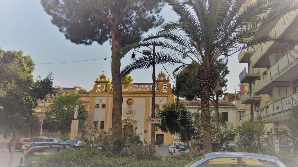 Sacra Famiglia Ausonia Apartment باليرمو المظهر الخارجي الصورة