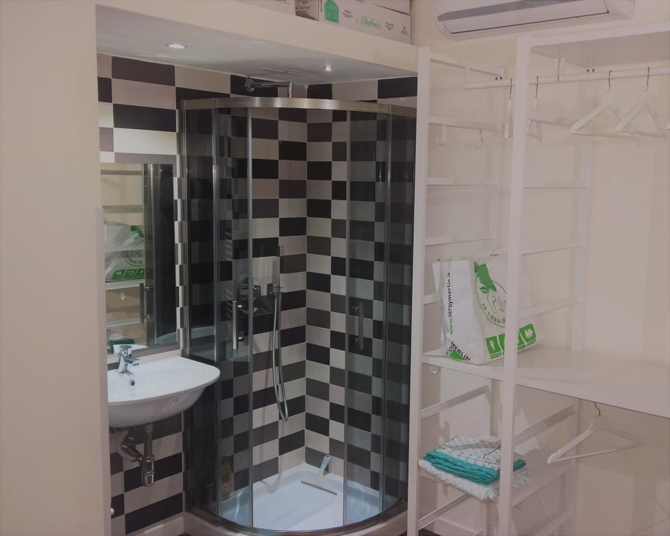 Sacra Famiglia Ausonia Apartment باليرمو المظهر الخارجي الصورة