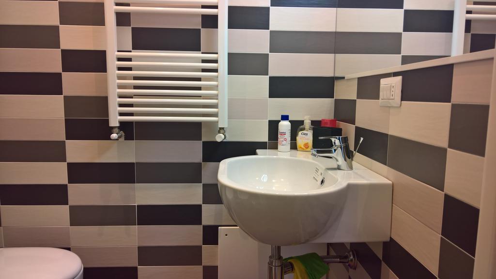 Sacra Famiglia Ausonia Apartment باليرمو المظهر الخارجي الصورة